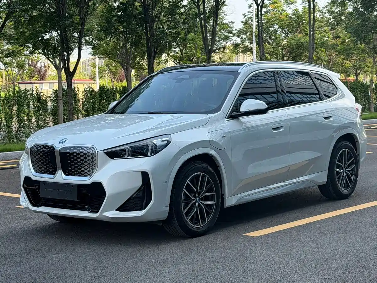 BMW iX1 2025 2025 eDrive25L M Sport Package