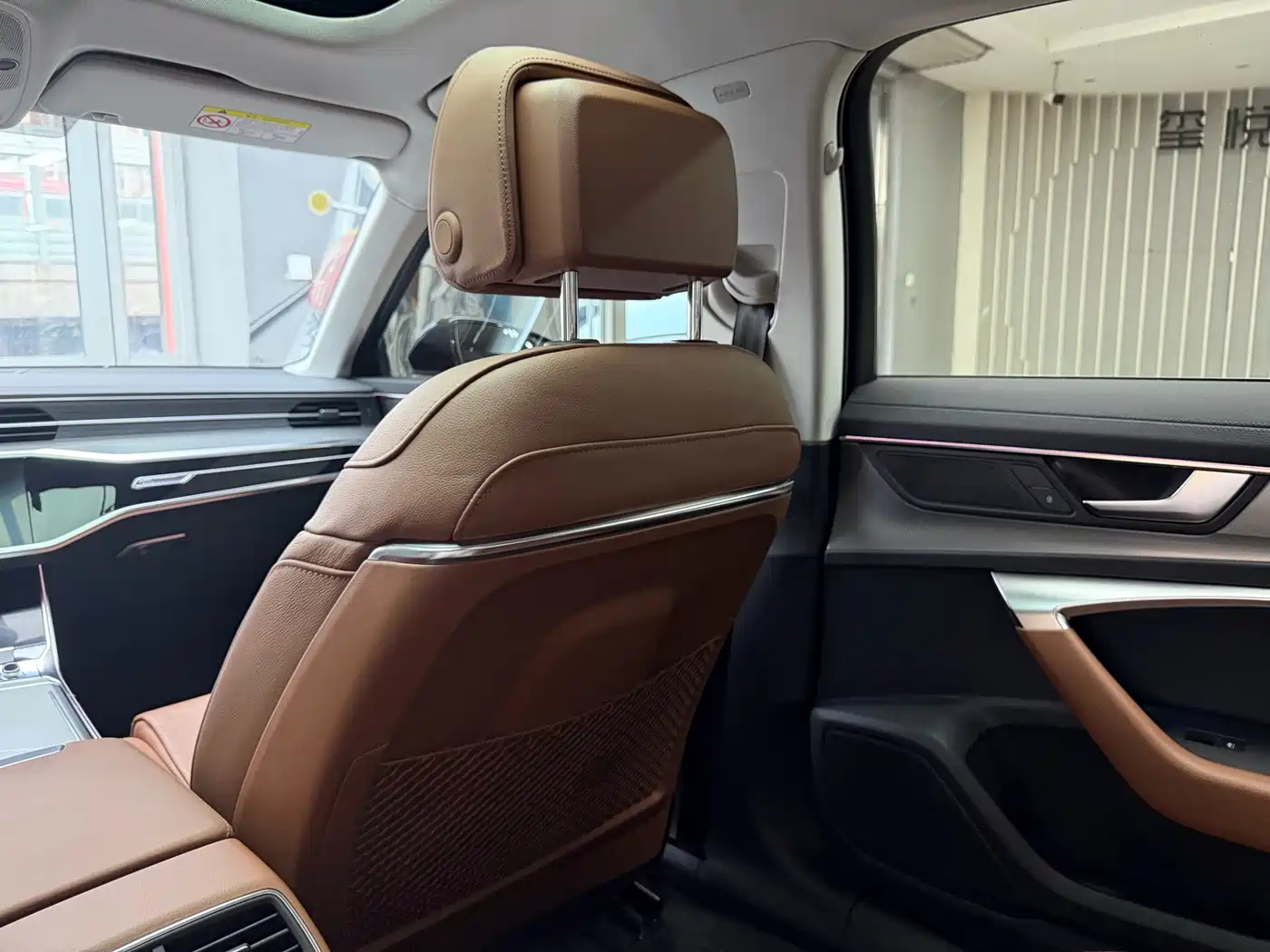 Audi A6L 2022 40 TFSI Luxury Elegance фото 32