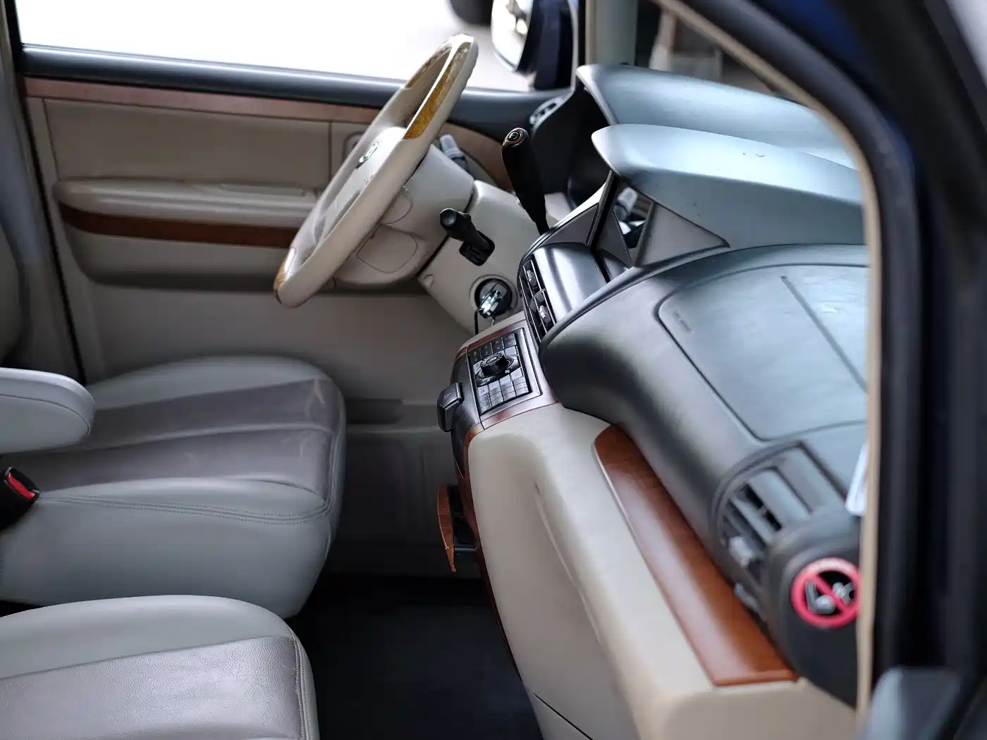Dongfeng Yuxuan 2008 2007 2.5L Automatic Flagship Edition