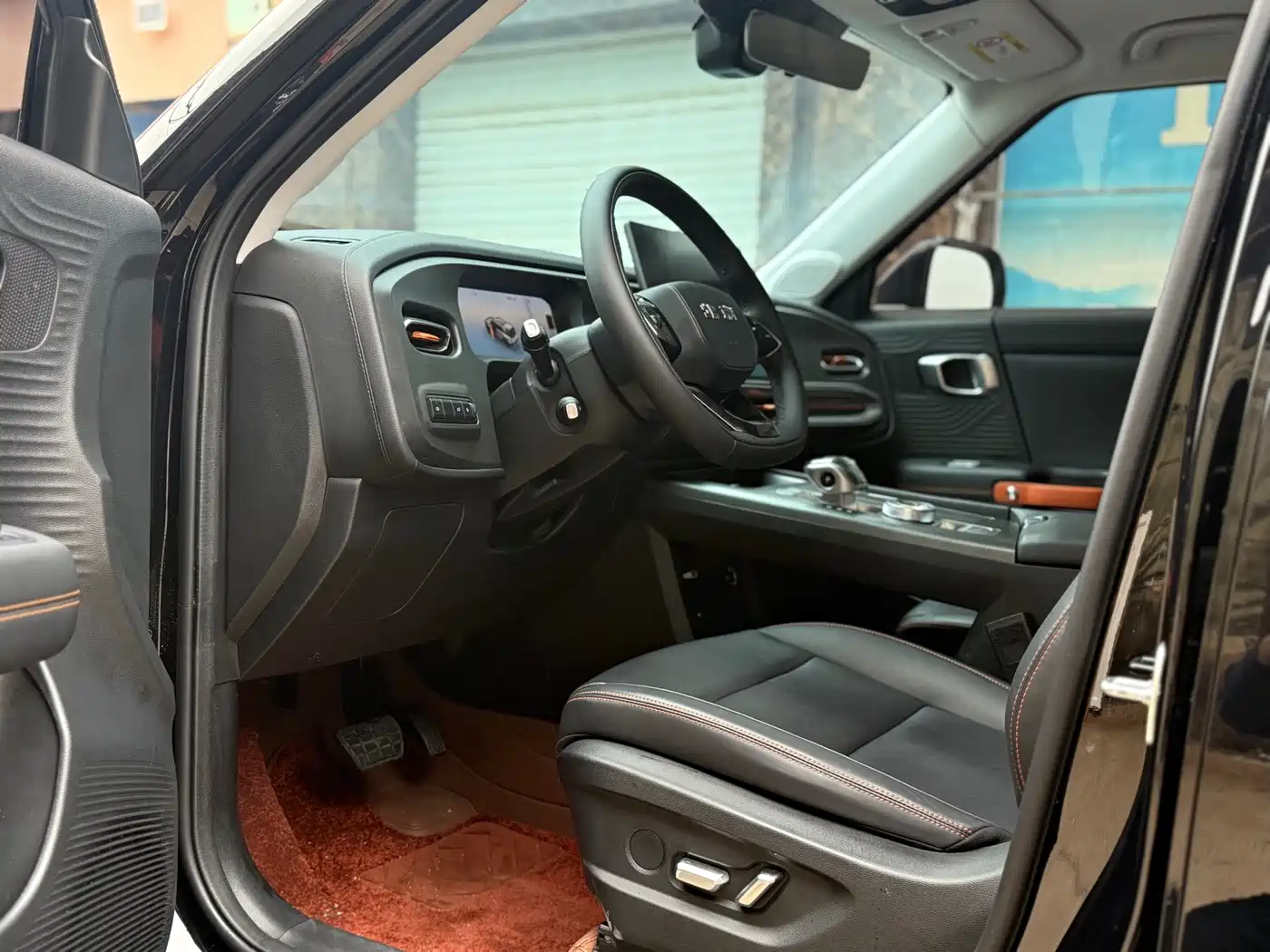 BAIC ORV Beijing Off-Road BJ30 2026 Traveller 1.5T Hybrid Standard Edition фото 11
