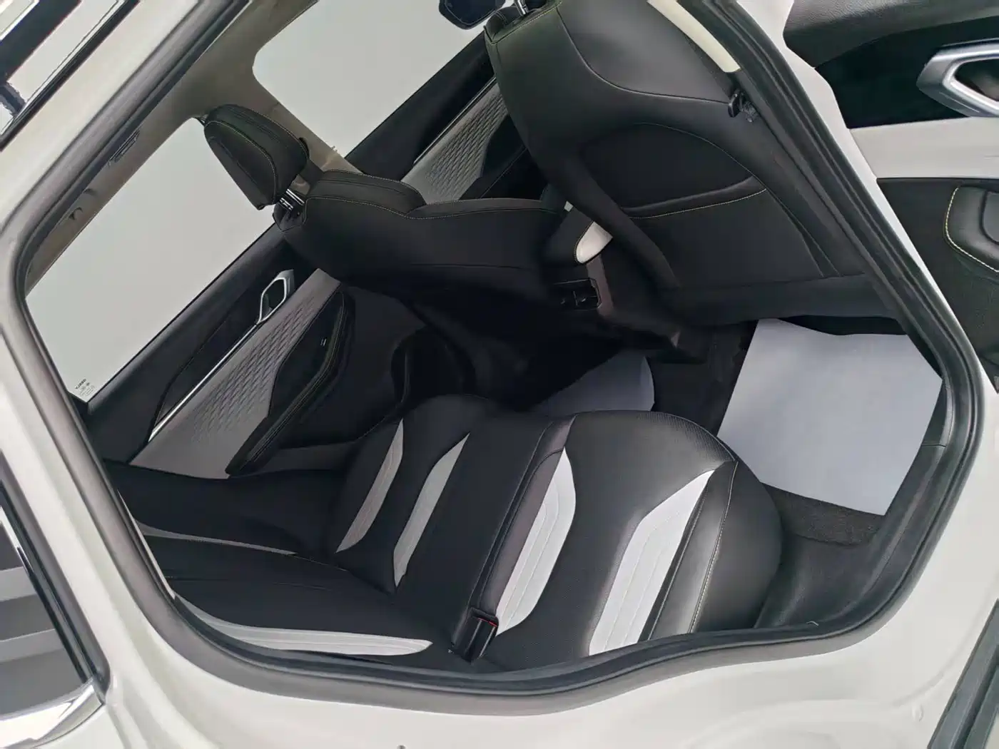 GEELY AUTOMOBILE BINYUE