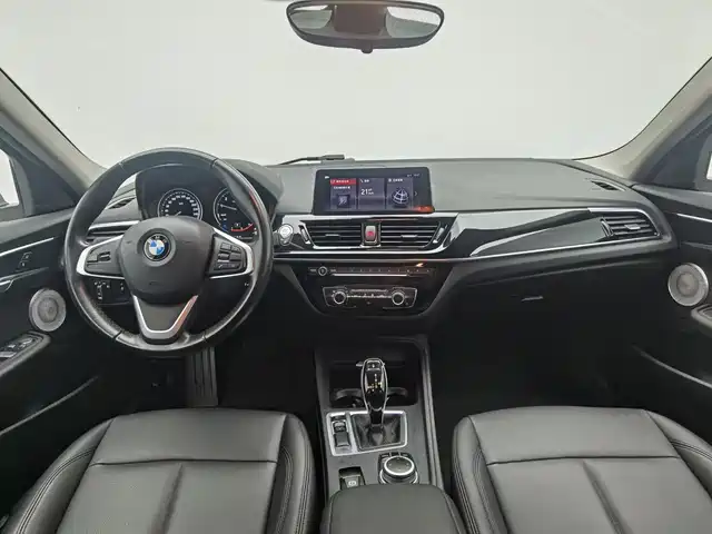BMW 1 Series 2021 120i M Sport — фото 5
