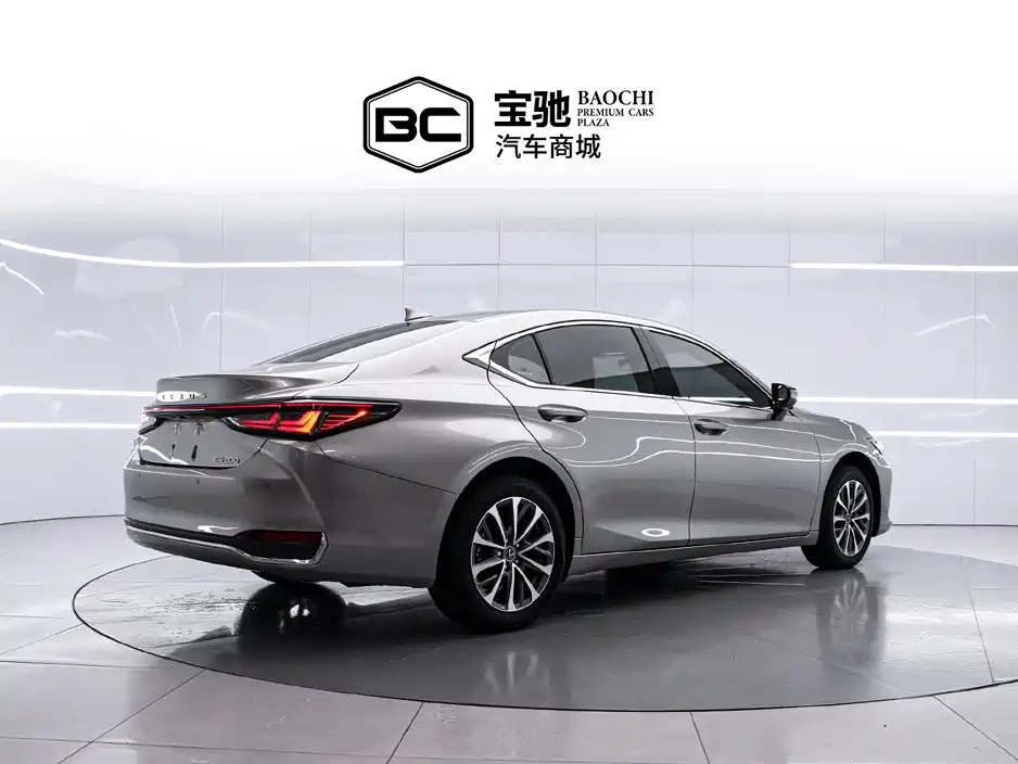 Lexus ES 2026 2025 200 Ultimate Edition