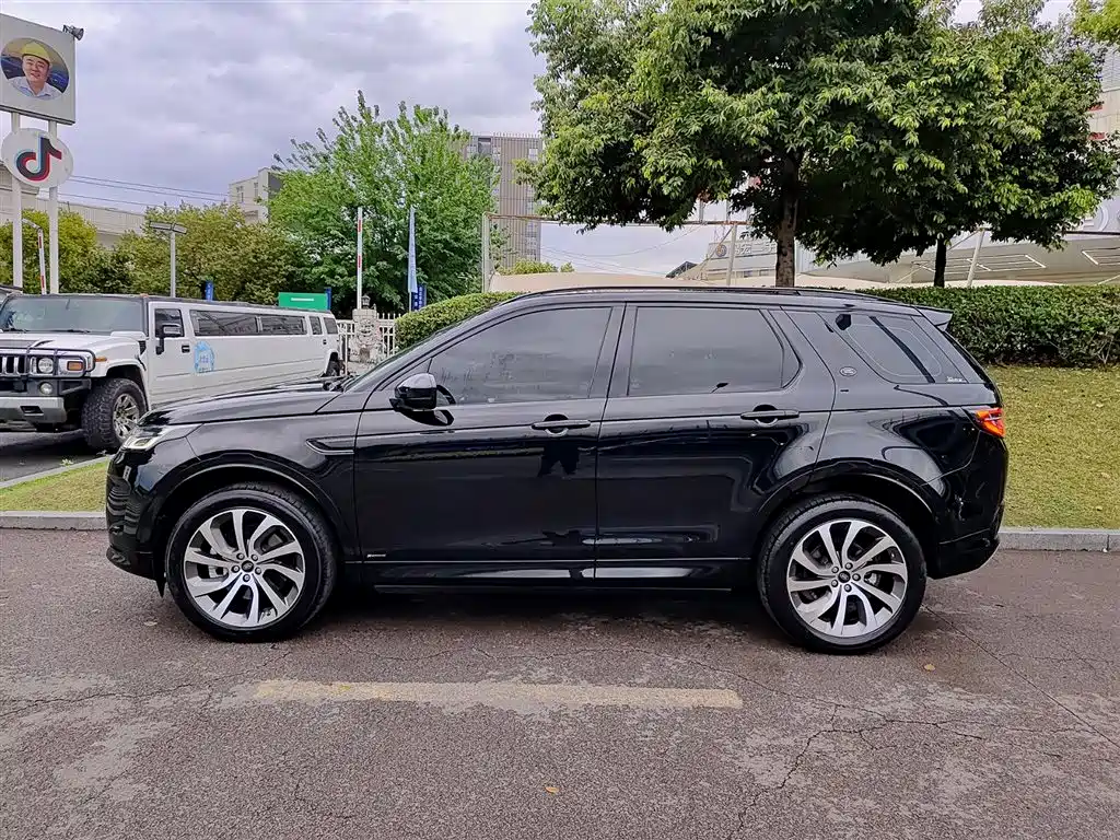 LAND ROVER DISCOVER SPORTS