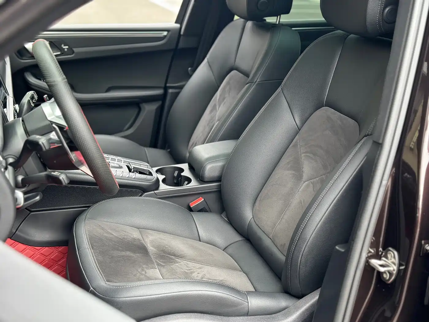 Porsche Macan 2020 Macan 2.0T фото 8