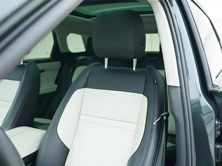 Land Rover Range Rover Evoque 2023 2022 Range Rover Evoque L 249PS R-Dynamic HSE Luxury Edition