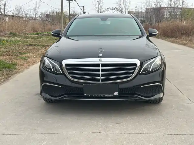 MERCEDES-BENZ E CLASS