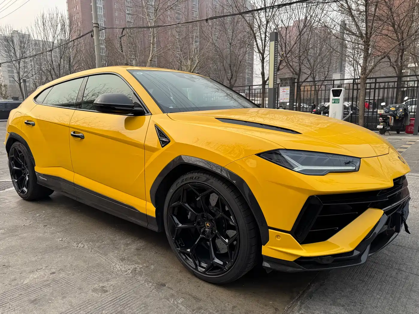Lamborghini Urus 2022 4.0T V8 Performante фото 3