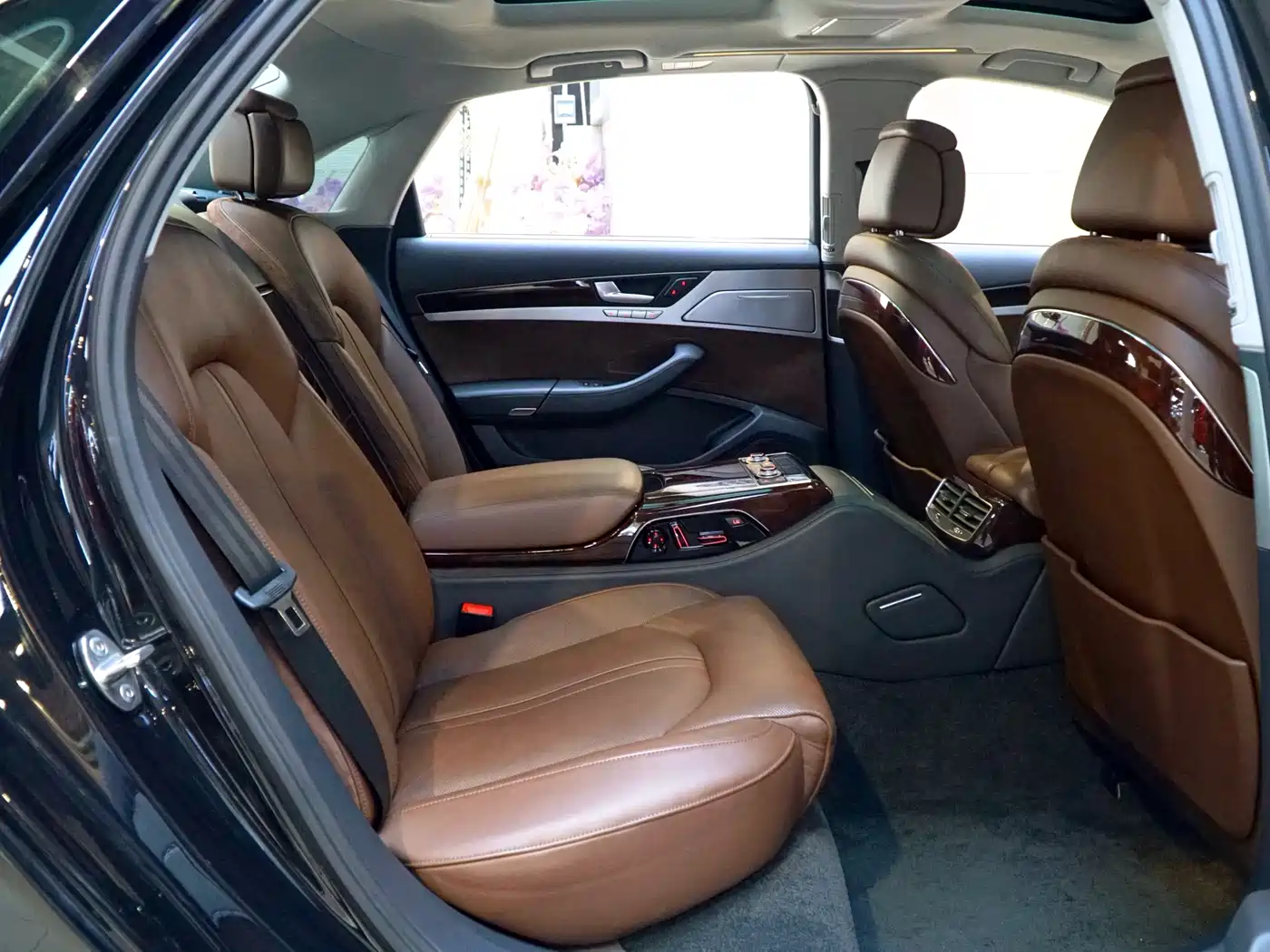 Audi A8 2012 A8L 45 TFSI quattro Luxury фото 11