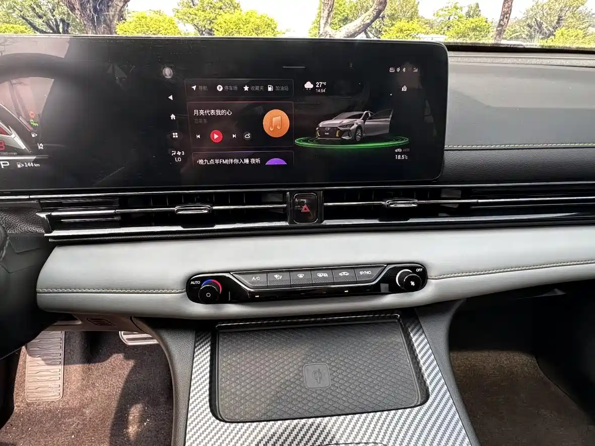 GAC Trumpchi Trumpchi Emkoo 2023 270T DCT J16 Edition фото 19