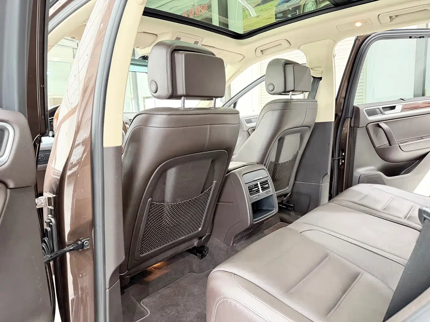 Volkswagen Touareg 2011 3.0TSI Comfort фото 10