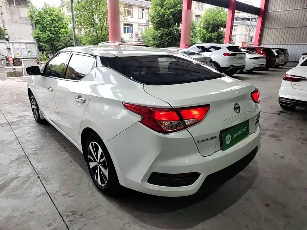 Nissan Bluebird 2020 2020 1.6L CVT Cool Edition