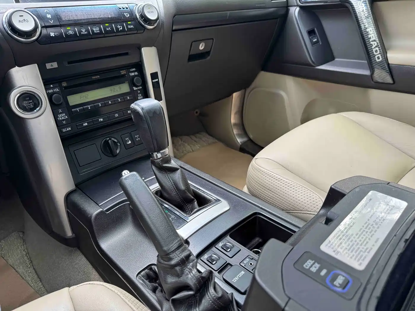 Toyota Prado 2010 4.0L Automatic TX-L фото 14