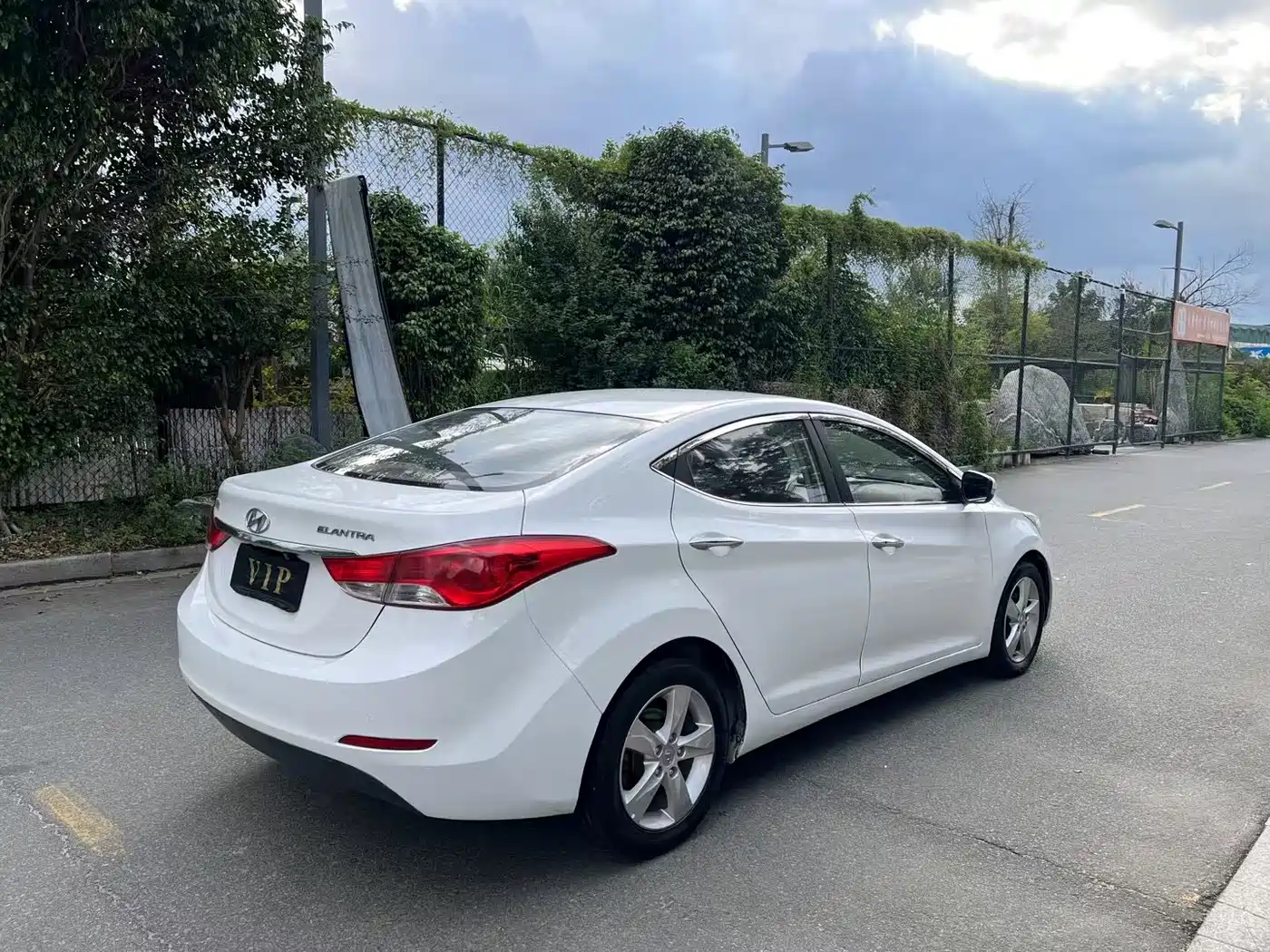 Hyundai Langdong 2013 1.6L Automatic Leading фото 7
