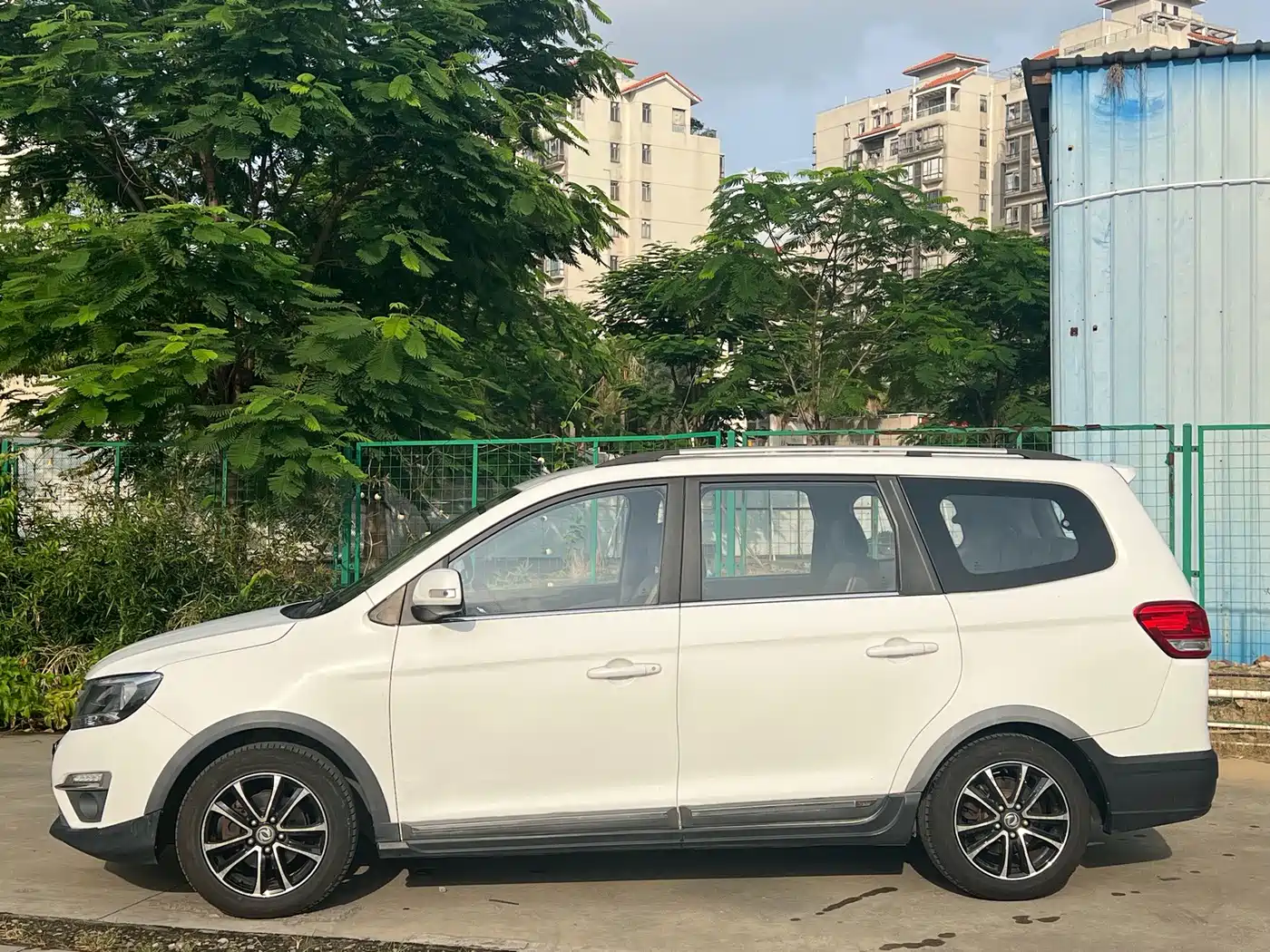 Dongfeng Fengxing Fengxing S500 2016 2016 1.6L Manual Luxury