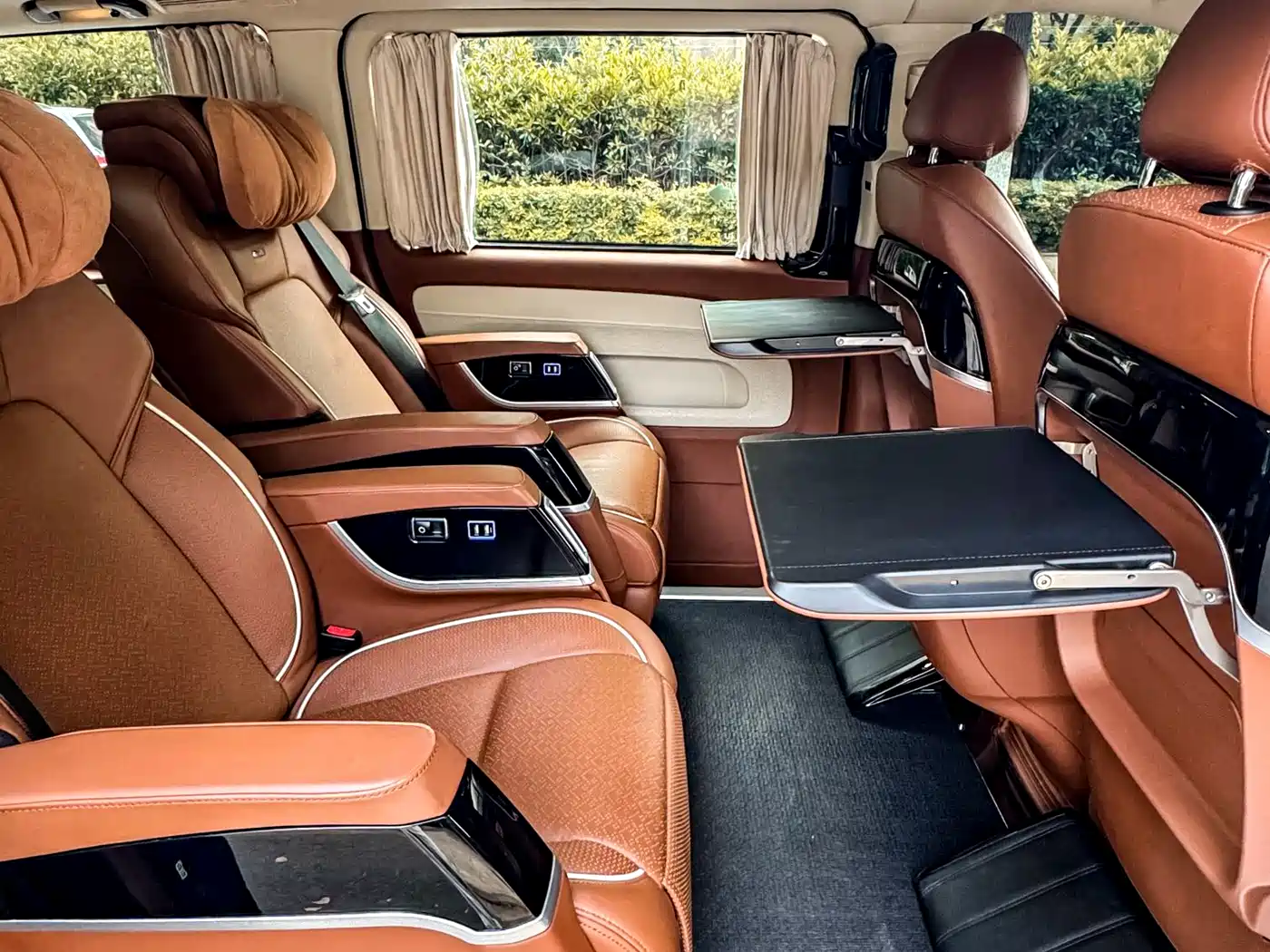 Mercedes-Benz Vito 2023 2.0T Business 7-Seater фото 22