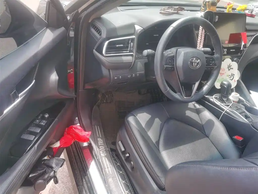 Toyota Camry 2021 2.5G Luxury Edition фото 14