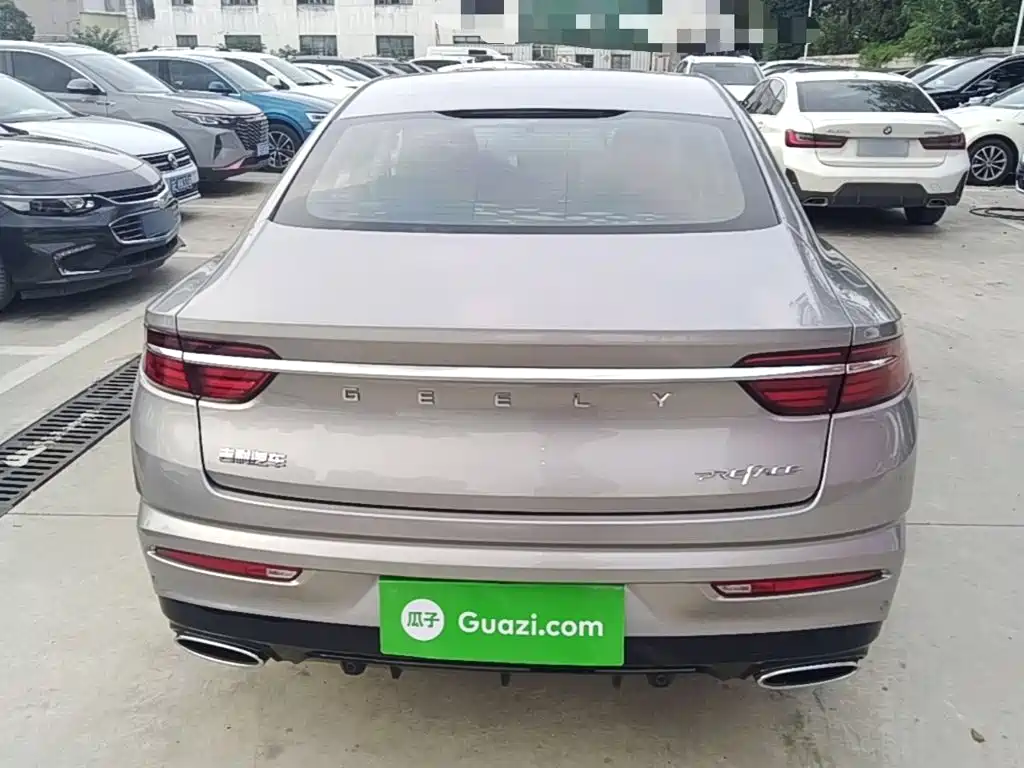 Фото 6 - Geely Preface