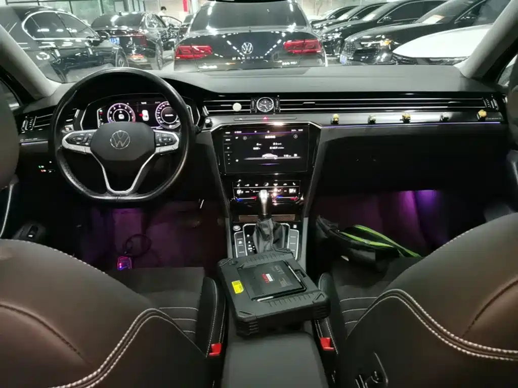 Volkswagen Magotan 2020 330TSI DSG Luxury фото 10