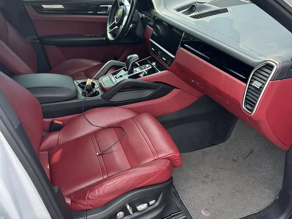 PORSCHE CAYENNE NEW ENERGY