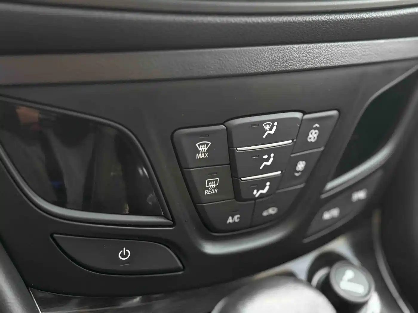 Buick Envision Plus 2021 532T FWD Leading Trim фото 11