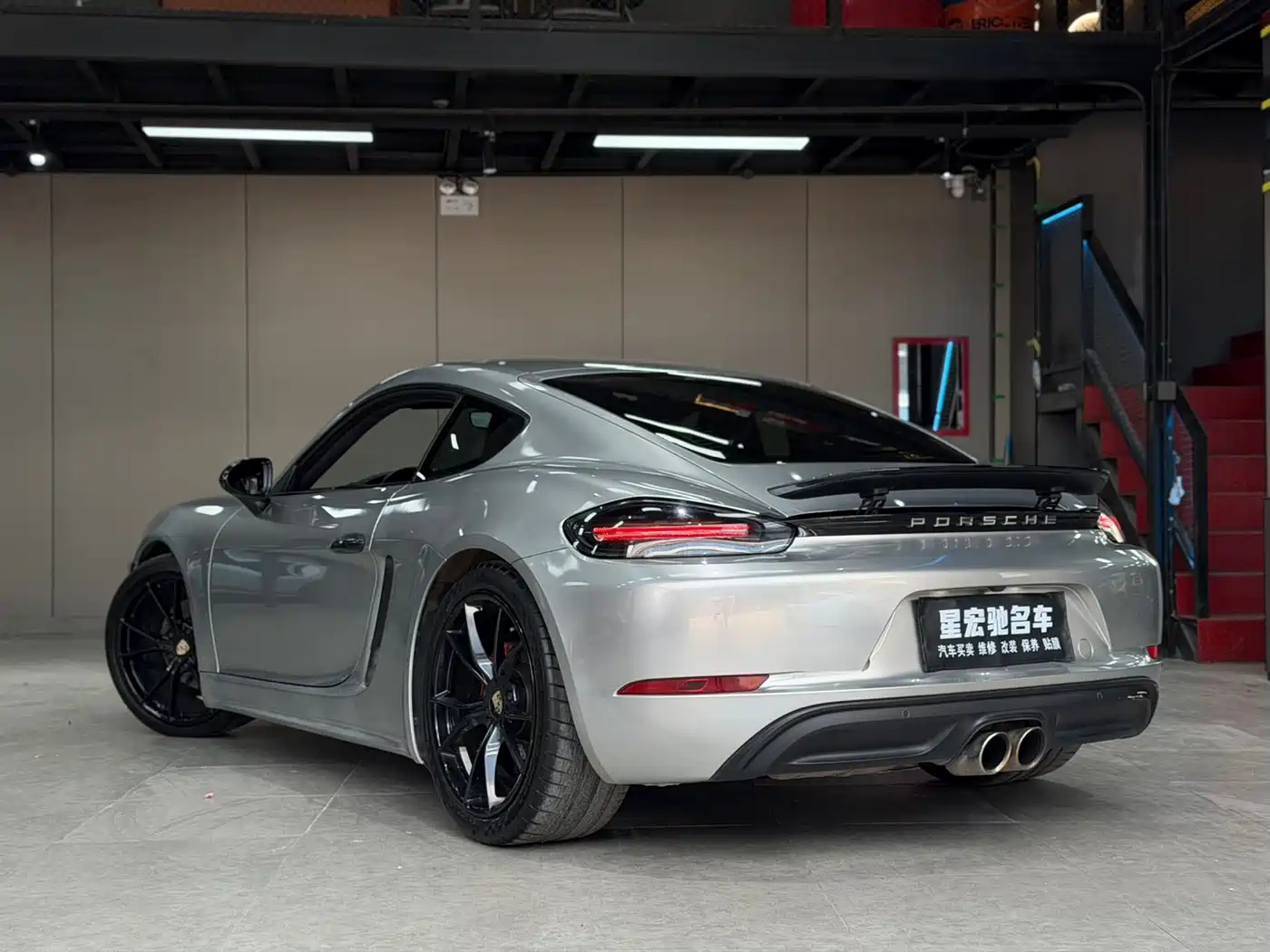 Porsche 718 2016 Cayman 2.0T фото 5