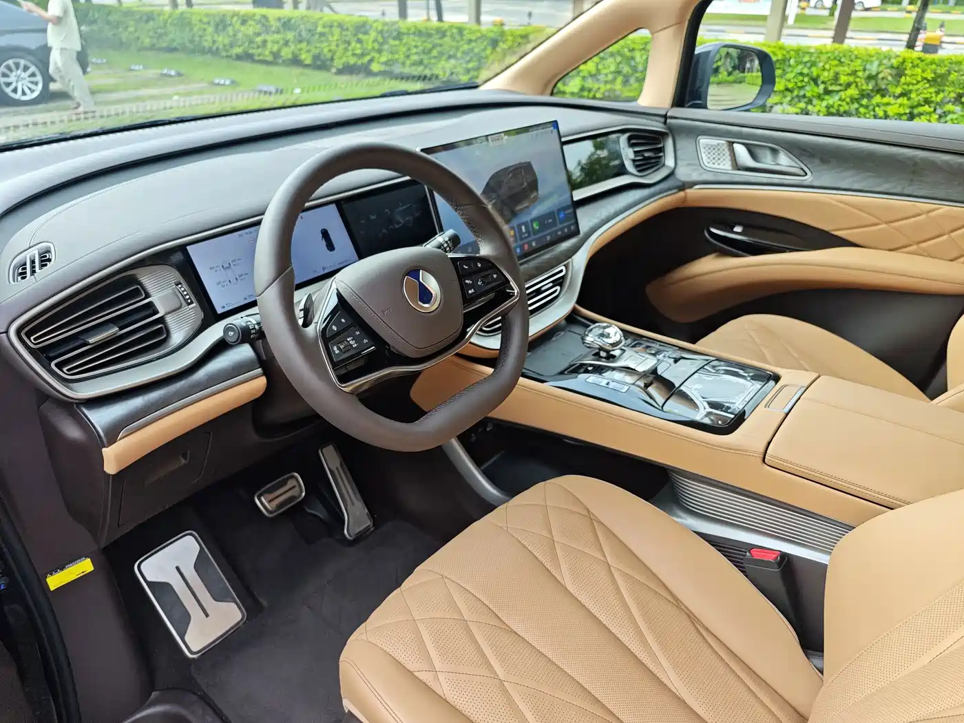 Denza D9 2026 2025 DM-i Smart Driving Edition 1020 AWD Flagship