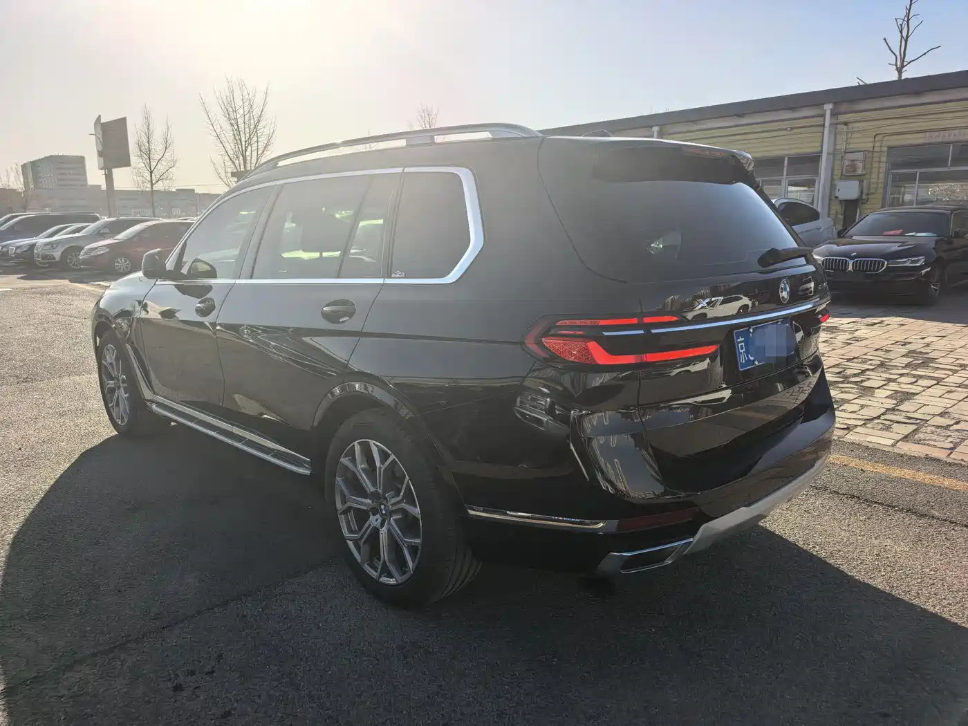 BMW X7 2023 xDrive40i Leading Luxury Package фото 4