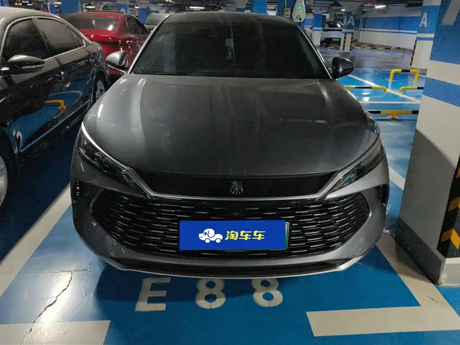 BYD Qin L 2024 DM-i 120KM Leading фото 2