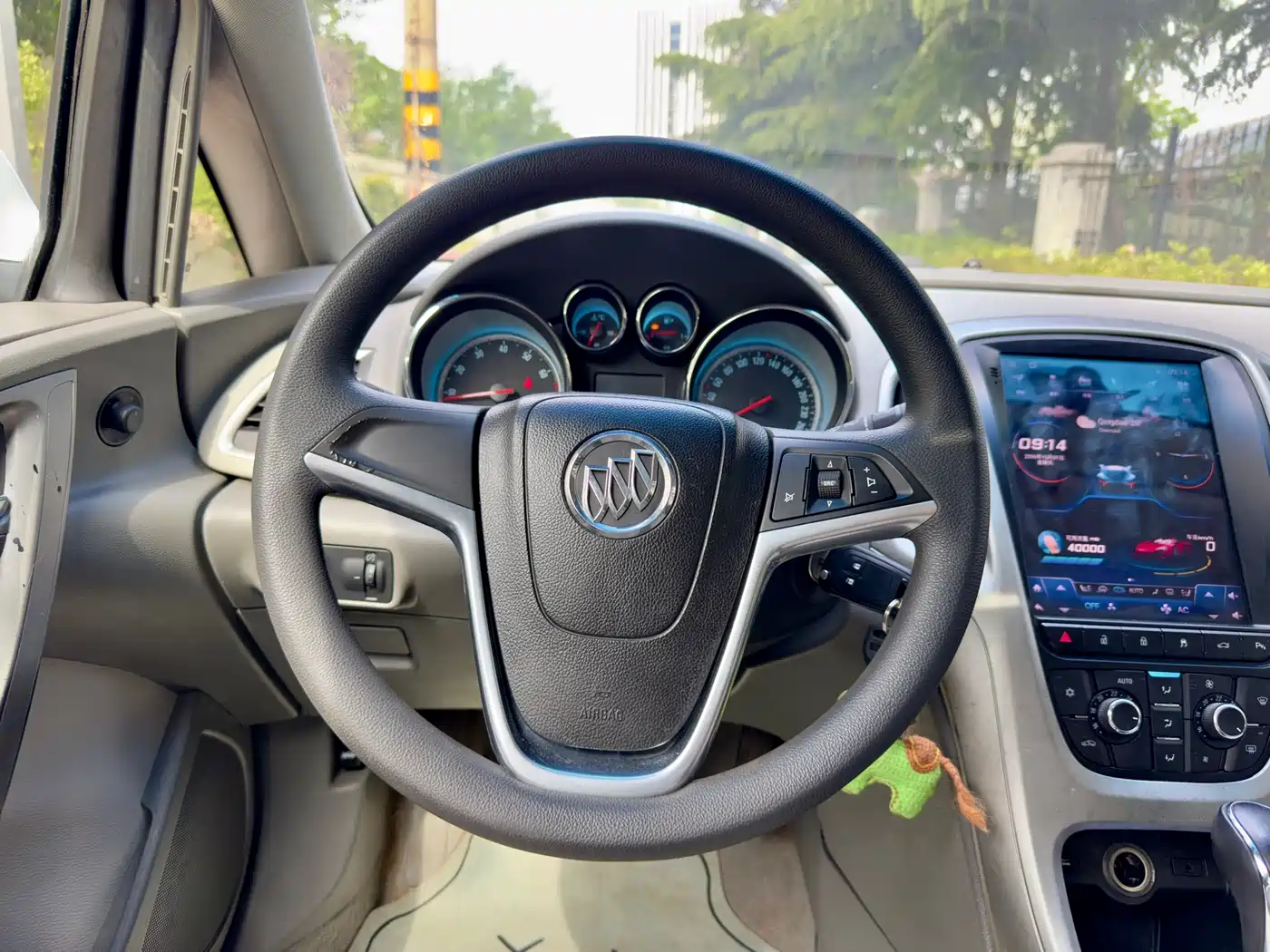 Buick Excelle 2013 Model XT 1.6L Automatic Fashion фото 10