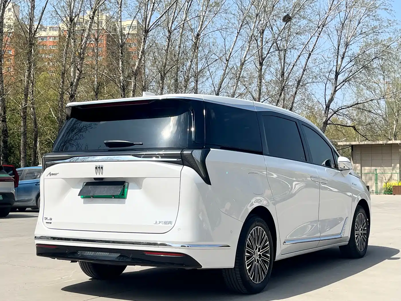 BUICK GL8 NEW ENERGY