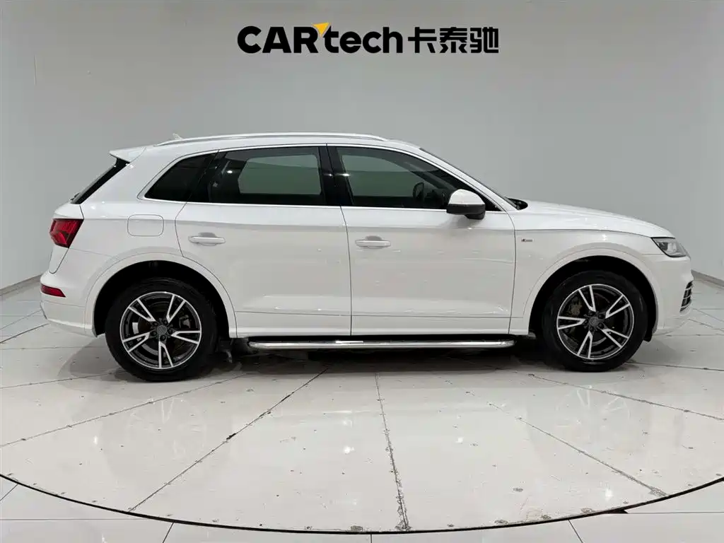 Audi Q5L 2018 45 TFSI Exclusive Fashion (China V) фото 12