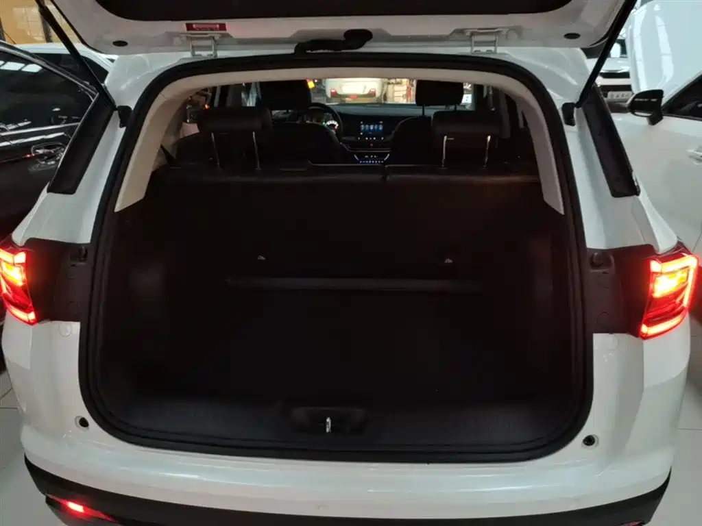 Фото 19 - Changan CS35 PLUS