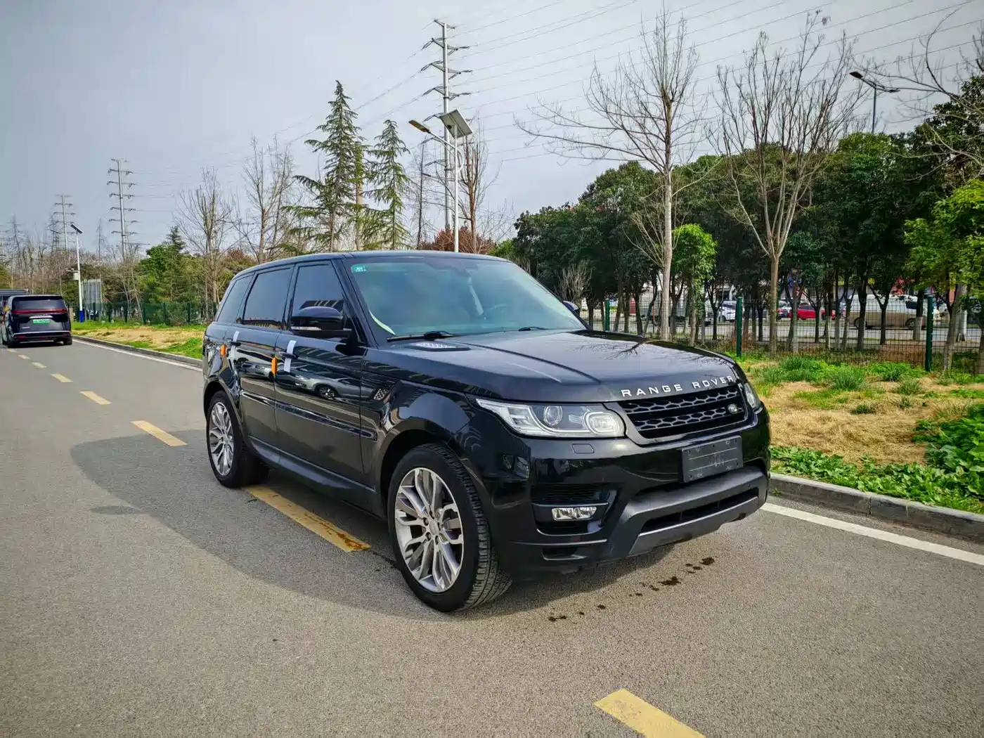 Land Rover Range Rover Sport 2016 Model 3.0 SC V6 HSE DYNAMIC фото 3