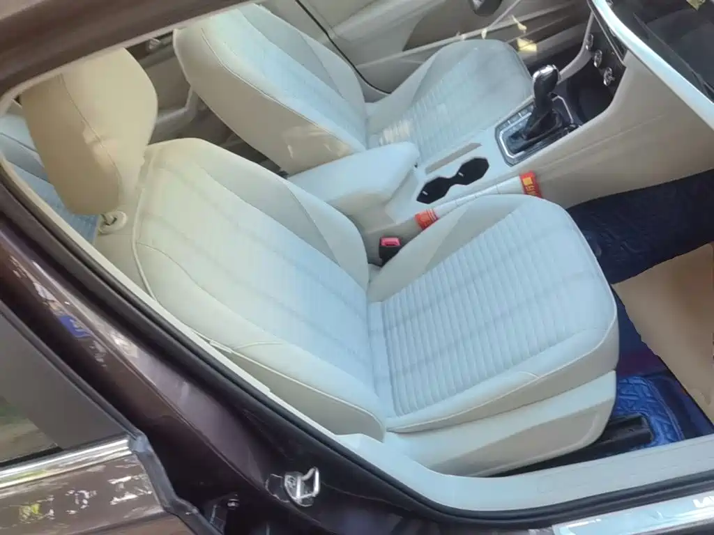 Фото 25 - Volkswagen Lavida
