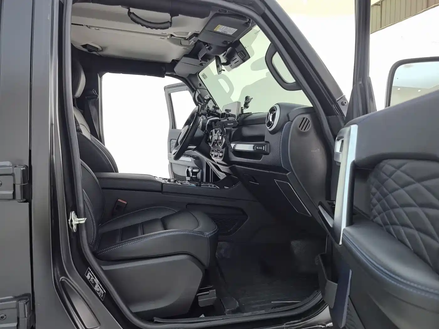BAIC ORV Beijing Offroad BJ40 2023 2.0T Auto 4WD Urban Hunter Knight Edition фото 5