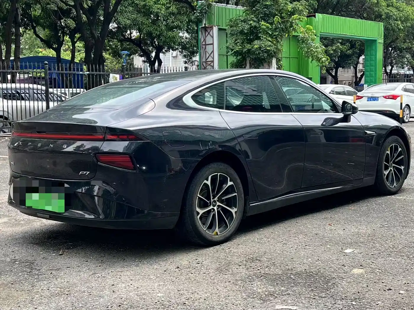 Фото 6 - XPeng P7