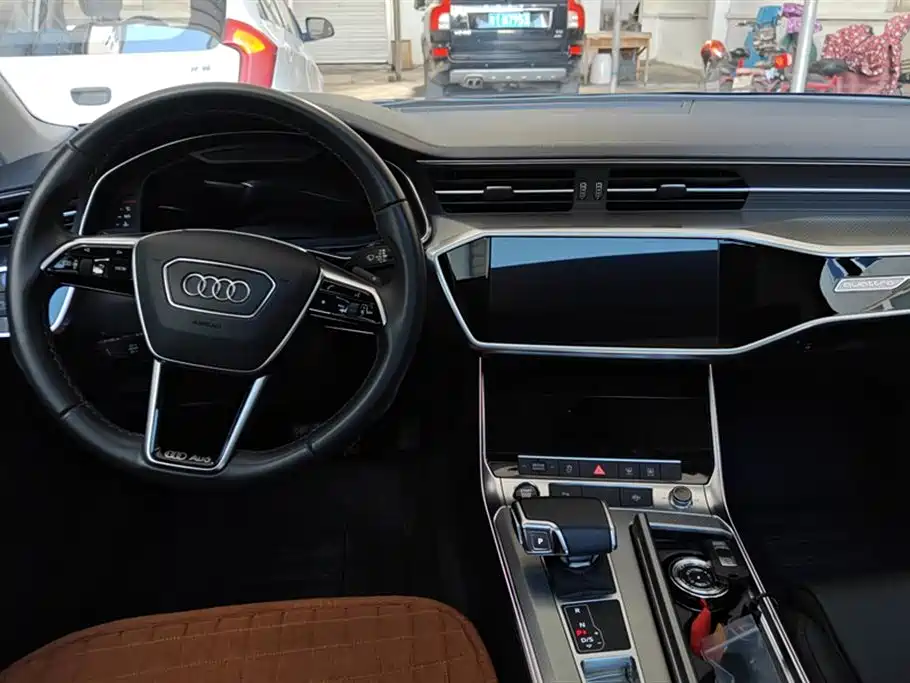 Audi A6L 2021 45 TFSI quattro Exclusive Elegance фото 12