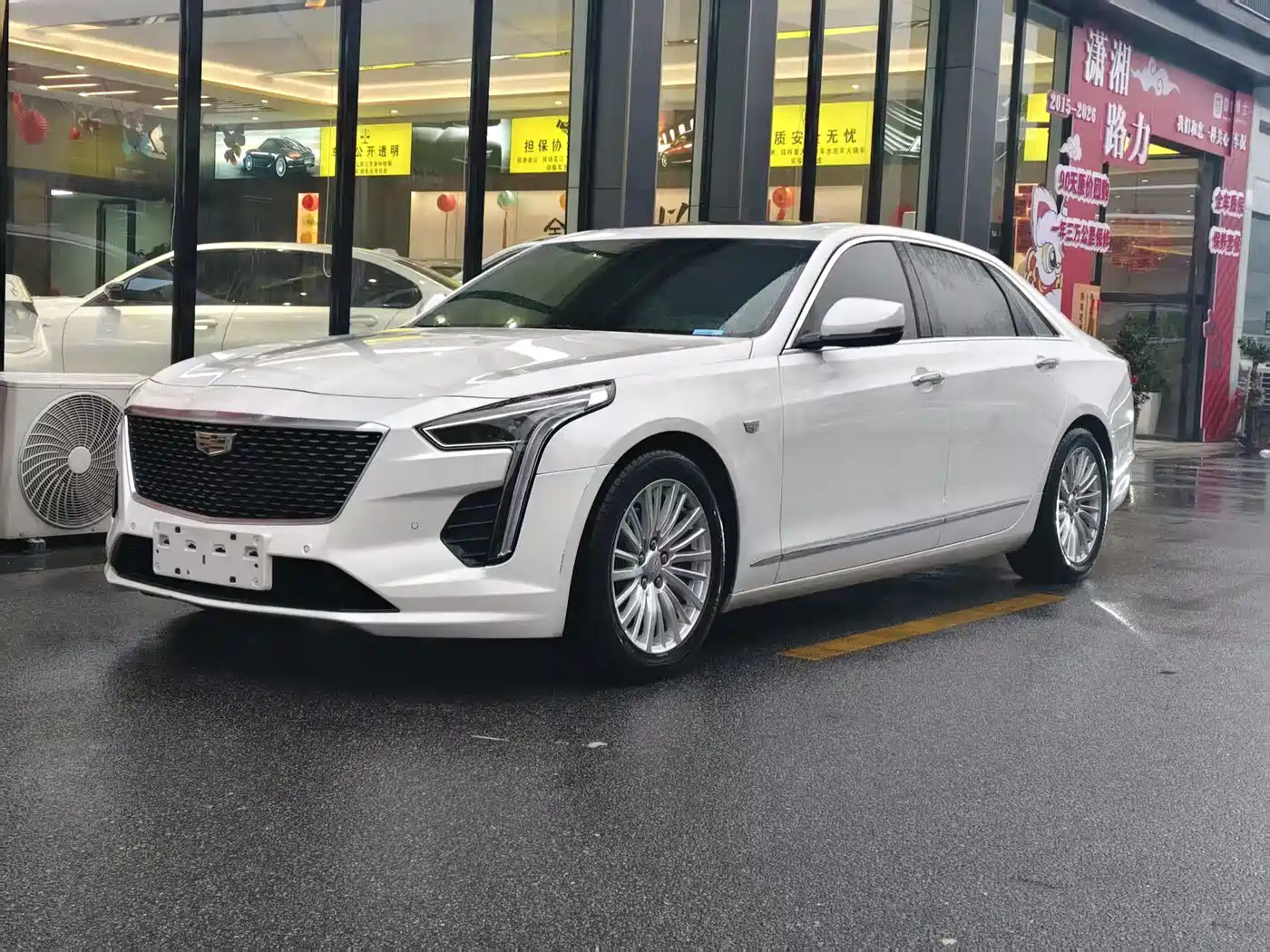 CADILLAC CT6