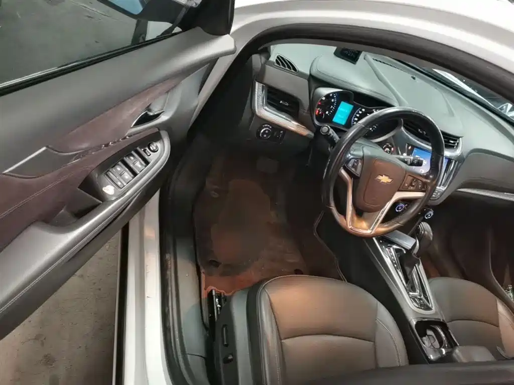 Chevrolet Malibu 2016 2.0L Automatic Luxury фото 23