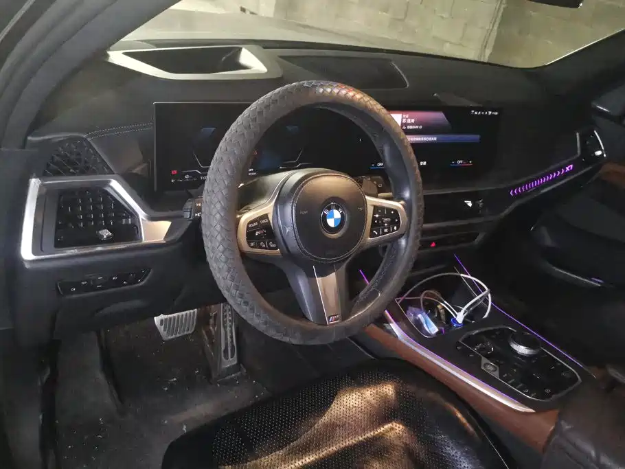 Фото 12 - BMW X7