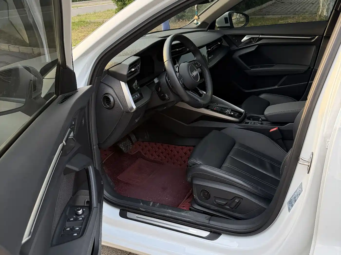 Audi A3 2023 Facelift Sportback 35 TFSI Luxury Elegance фото 12