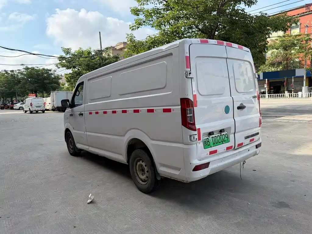 Dongfeng Yufeng Yufeng EM26 2022 2023 Standard Edition 41.472kWh Henan Lithium