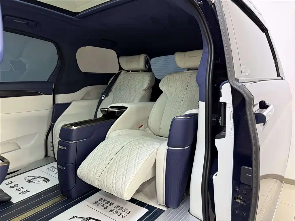 Buick GL8 2021 Avenir Aivia 4-Seater Prestige Edition фото 19