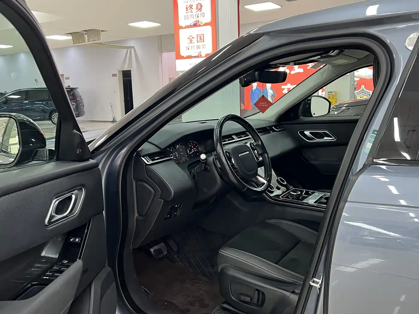 Land Rover Range Rover Velar 2019 250PS фото 7