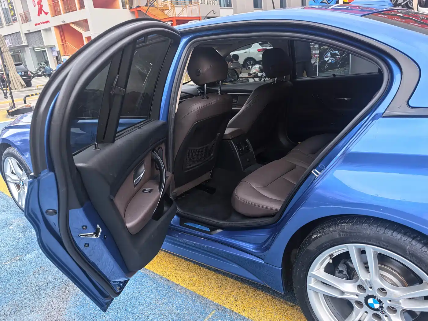 BMW 3 Series 2018 320Li Leading M Sport Package фото 5