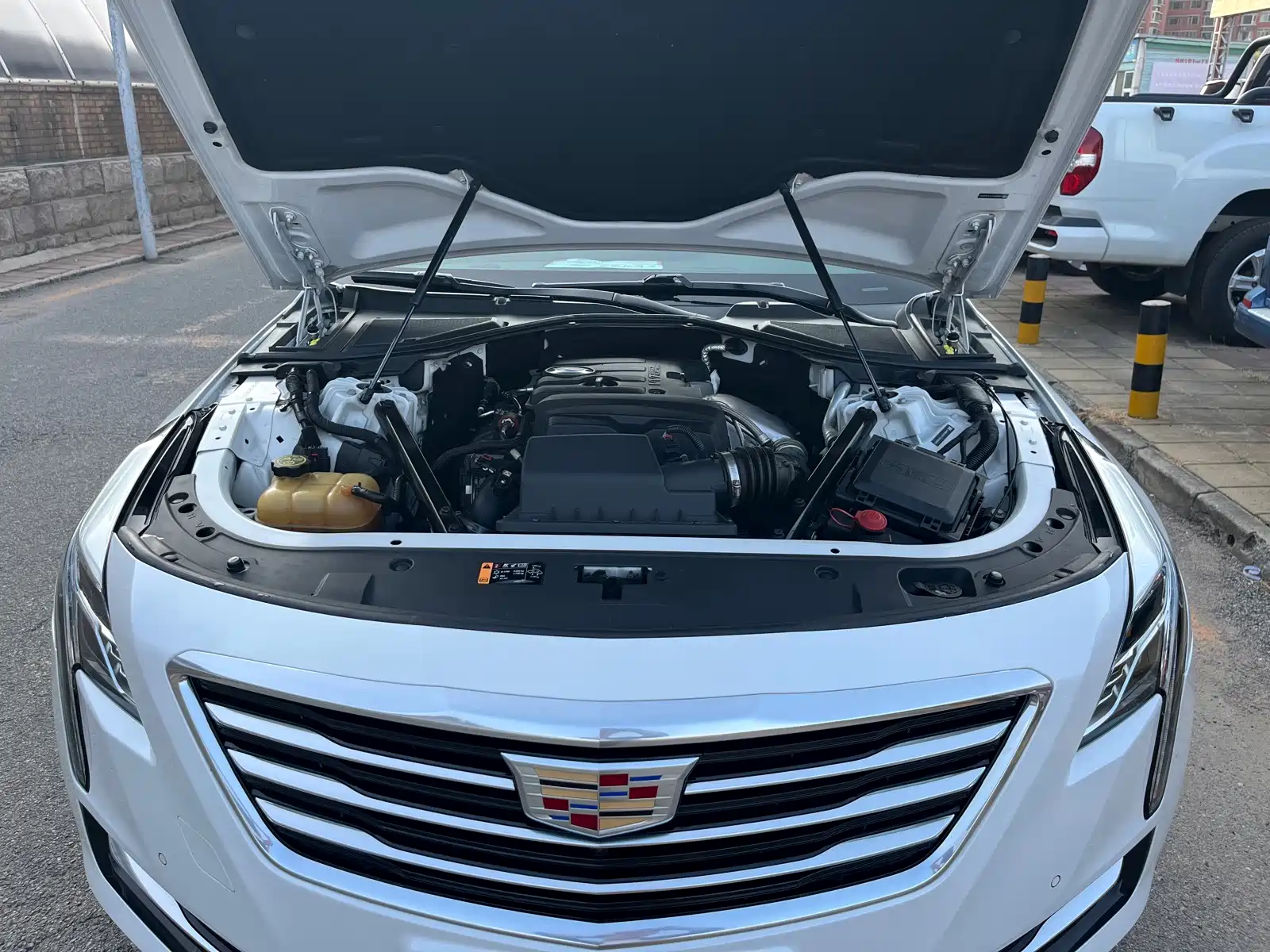Фото 21 - Cadillac CT6
