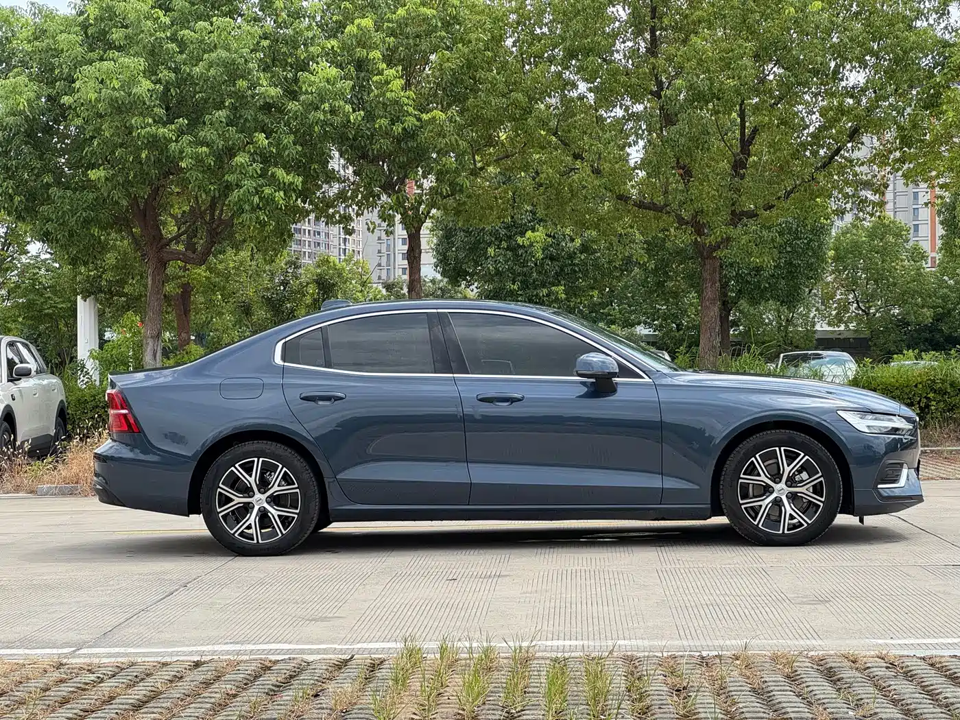 Volvo S60 2024 2024 B4 Elegance Luxury Edition