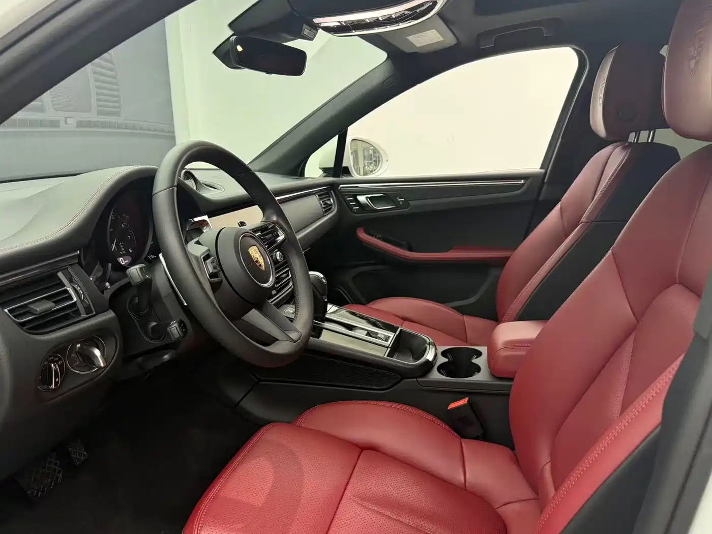 Porsche Macan 2024 Macan 2.0T фото 5