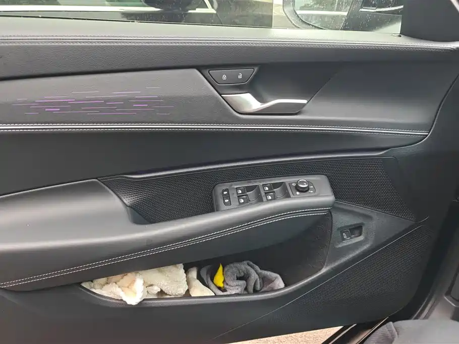 Volkswagen Passat 2025 Pro 380TSI Dragon Prestige Edition фото 7